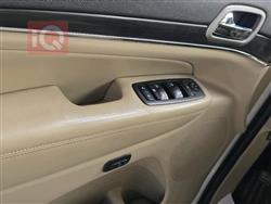 جیپ گراند شیرۆکی